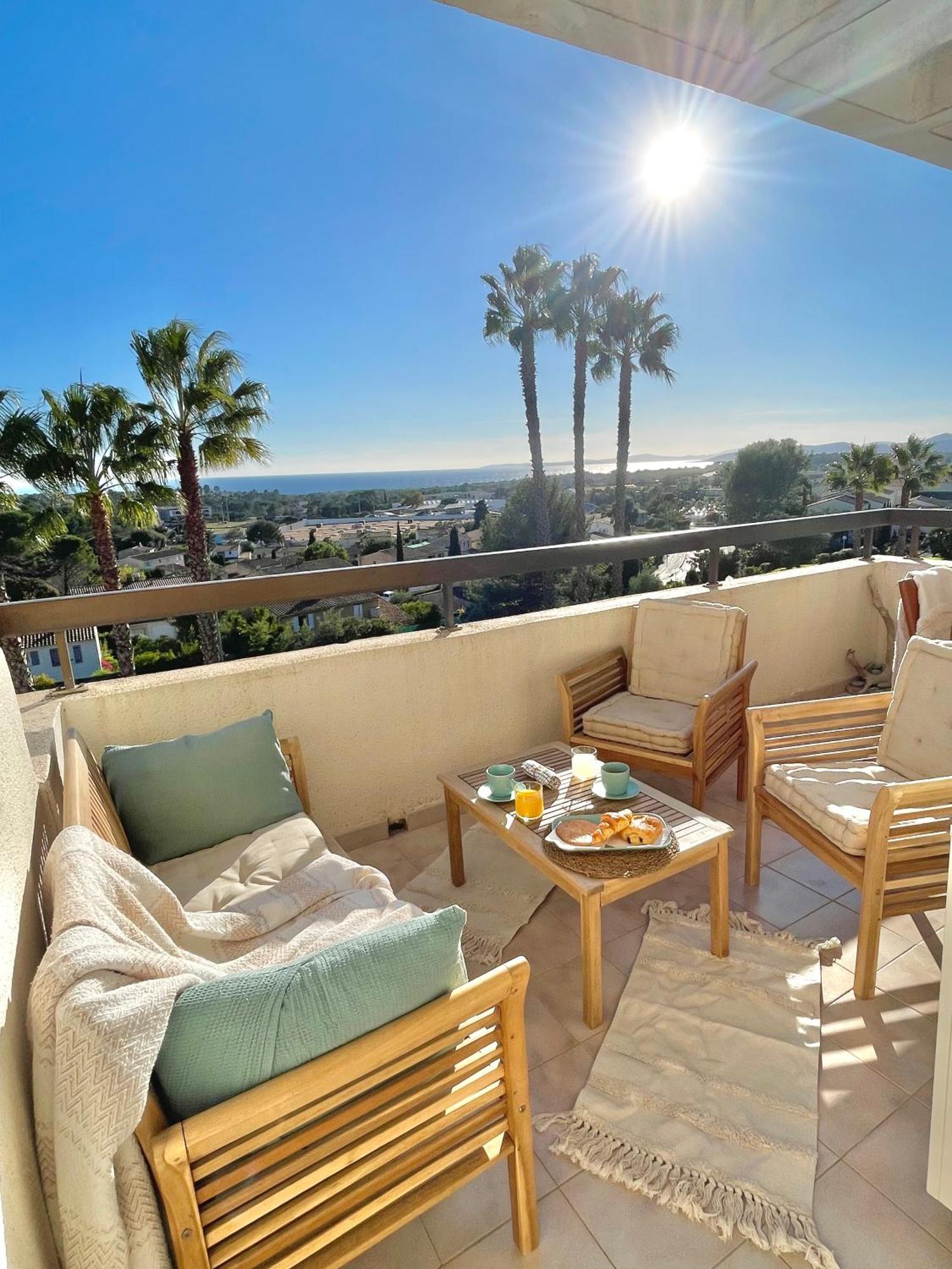 Appartement Vue Exceptionnelle Saint-Raphaël Esterno foto